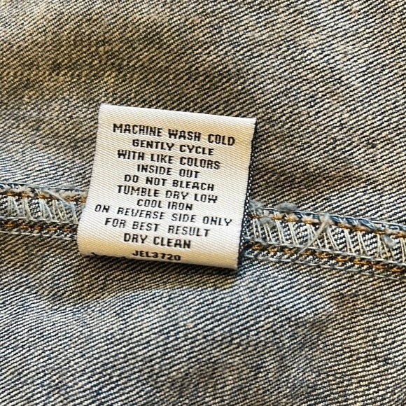 Romeo & Juliet Couture denim medium women’s metal studded vest with raw arm edge - Picture 9 of 11